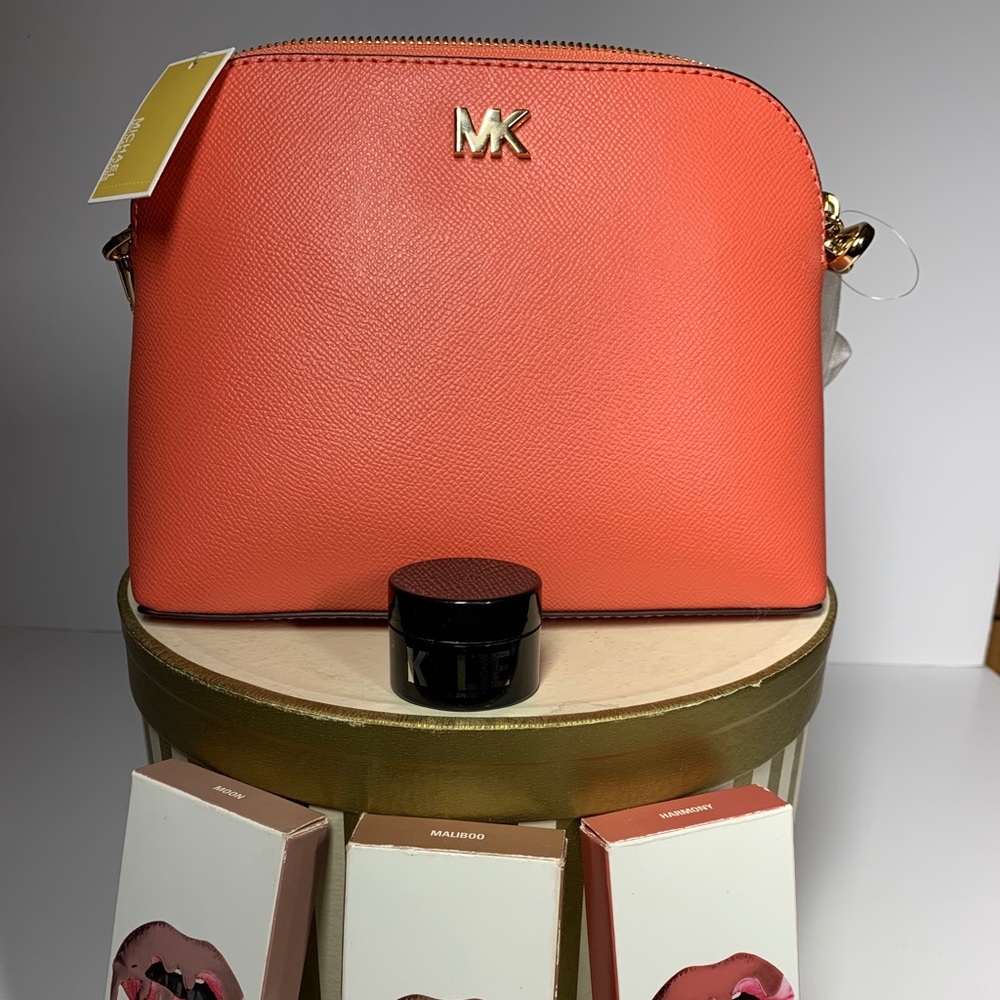 BNWT Michael Kors Pink Grapefruit large crossbody - Picture 9 of 12